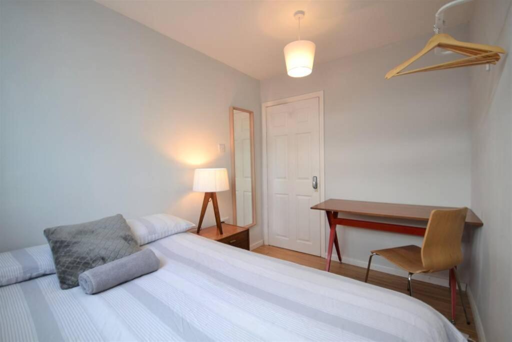Stylish Budget 4 Bedroom Flat In Brick Lane ロンドン エクステリア 写真